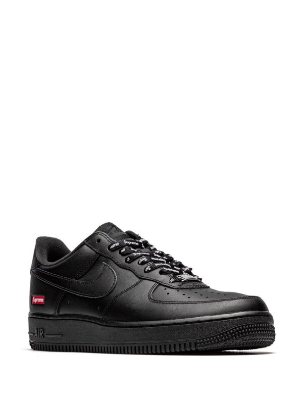 15252506_26432837_1000_c036c4d1-f322-4a93-a7ca-9d27d31a0268-1.jpg Nike x Supreme Air Force 1 Low "Mini Box Logo Black" sneakers
