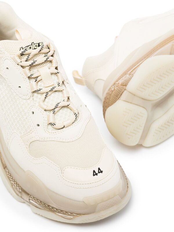 15359896_28757278_1000-1.jpg Balenciaga Triple S clear-sole sneakers