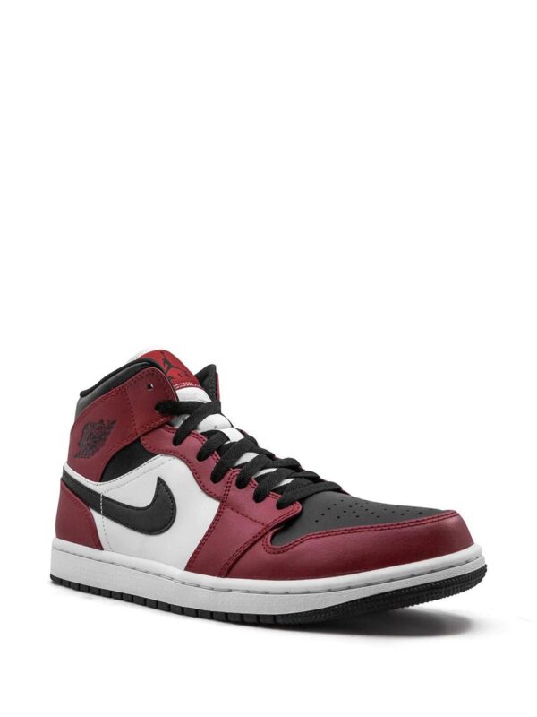 15387442_27058185_1000-1.jpg Jordan Air Jordan 1 Mid Chicago black toe