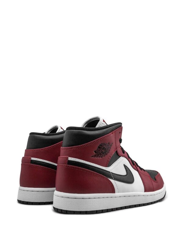 15387442_27058186_1000-1.jpg Jordan Air Jordan 1 Mid Chicago black toe