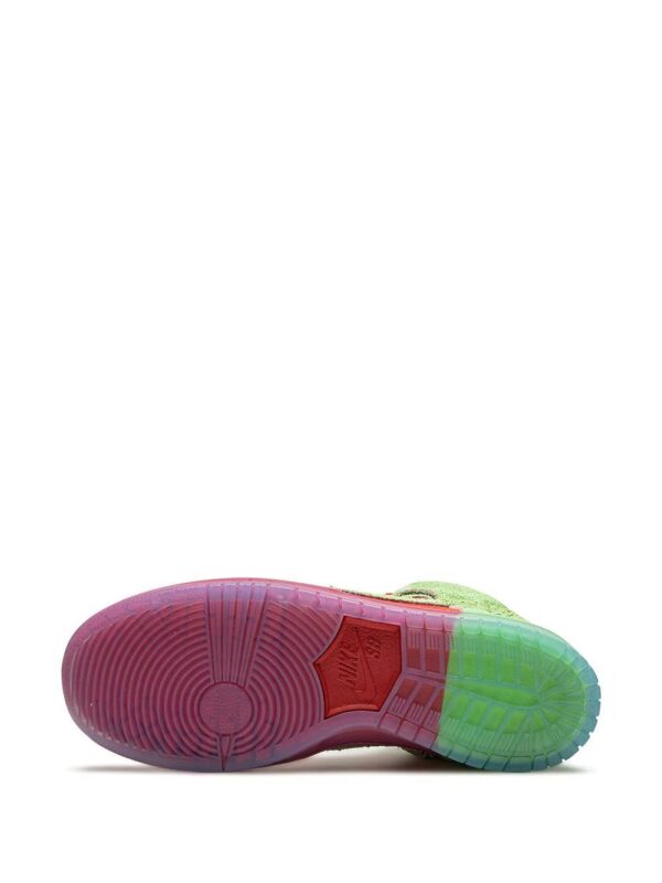 Nike  SB Dunk High Strawberry Cough sneakers