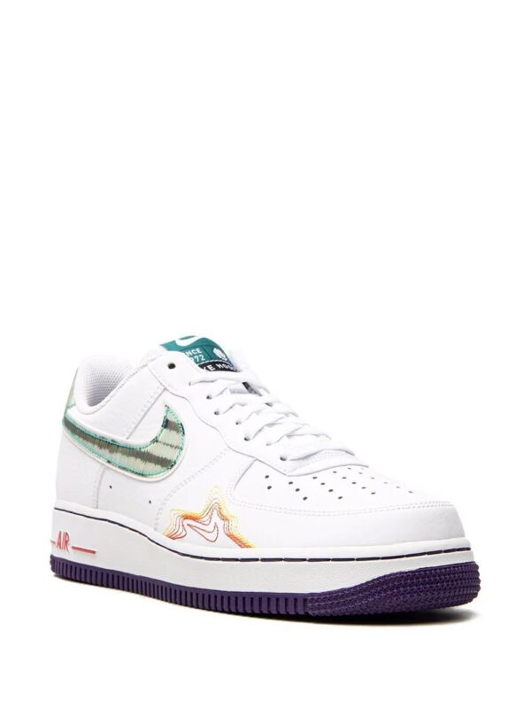 15500547_37170314_1000-1.jpg Nike x De’Aaron Fox Air Force 1 Low "Pregame Pack" sneakers