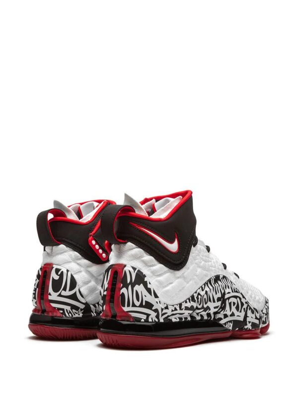 Nike  LeBron 17 "Graffiti" sneakers