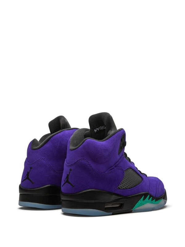 15611843_28291142_1000-1.jpg Jordan Air Jordan 5 Retro "Alternate Grape" sneakers