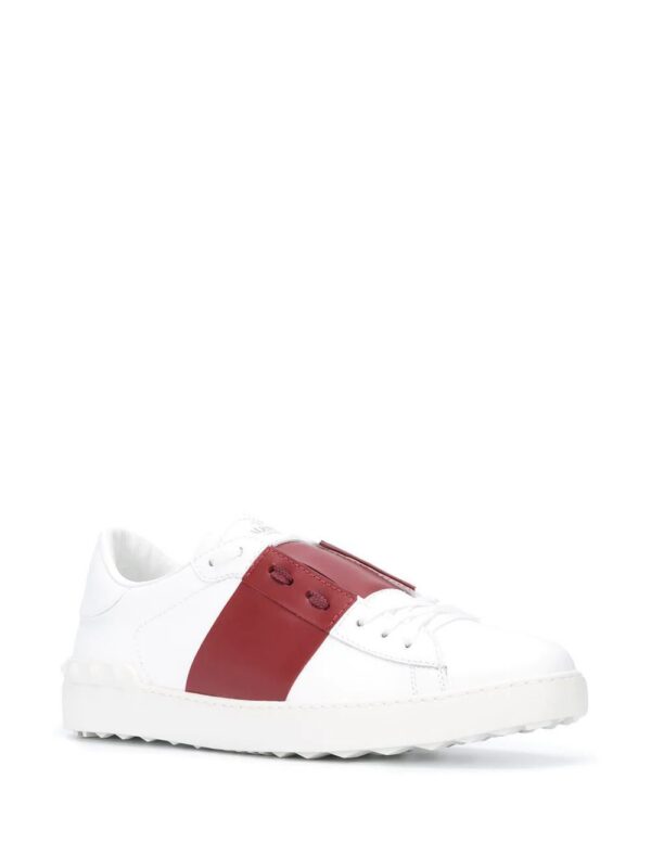 15630186_28368500_1000.jpg Valentino Garavani contrast-band leather sneakers