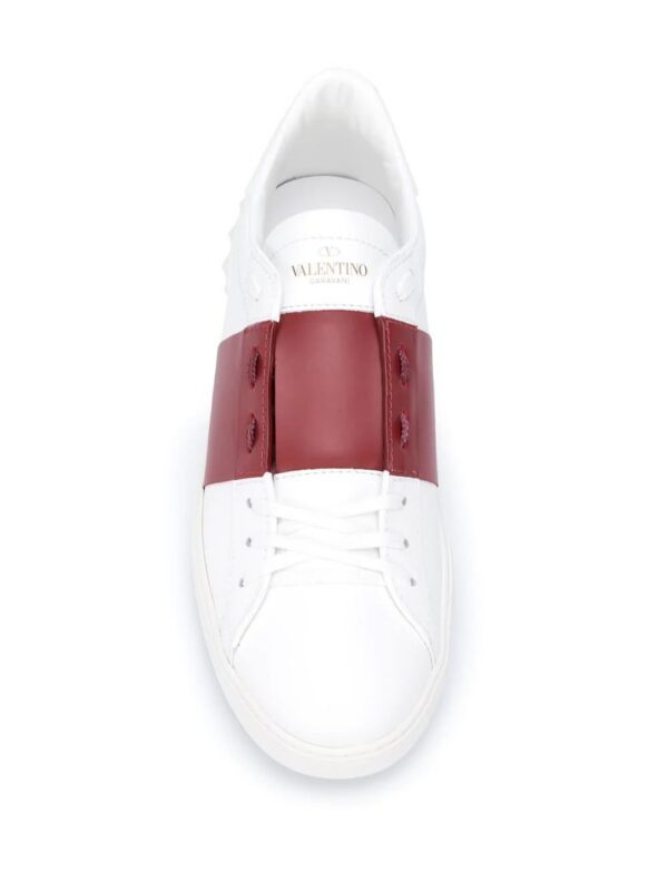 15630186_28368502_1000.jpg Valentino Garavani contrast-band leather sneakers