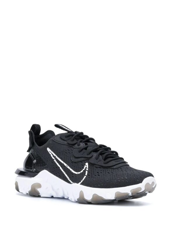 15647367_28378448_1000-1.jpg Nike React Vision sneakers