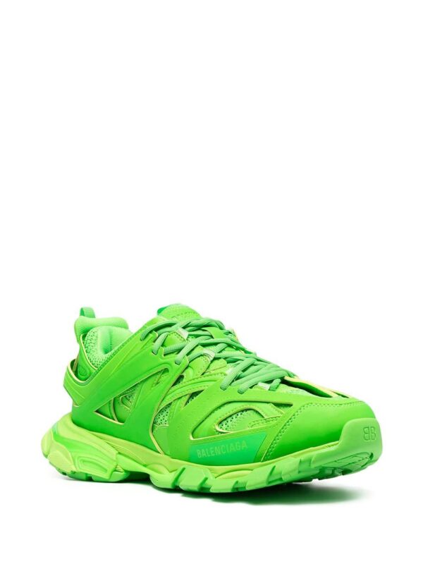 15653830_30070438_1000-1.jpg Balenciaga Track panelled sneakers