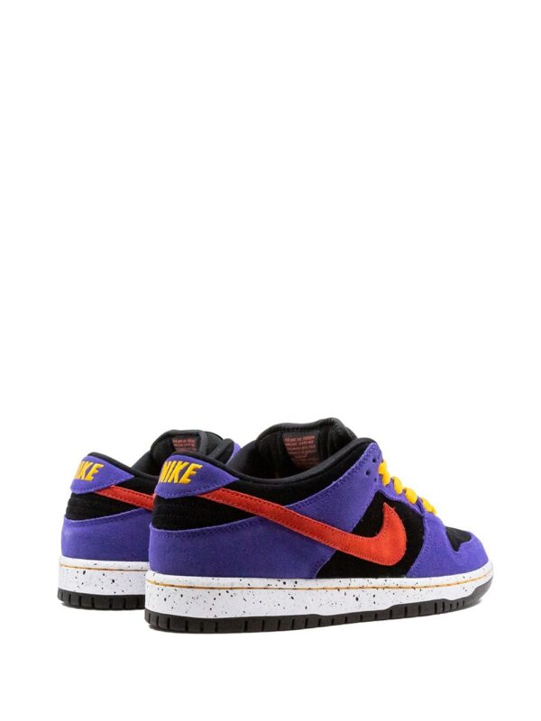 15789759_30773699_1000-1.jpg Nike SB Dunk Low sneakers