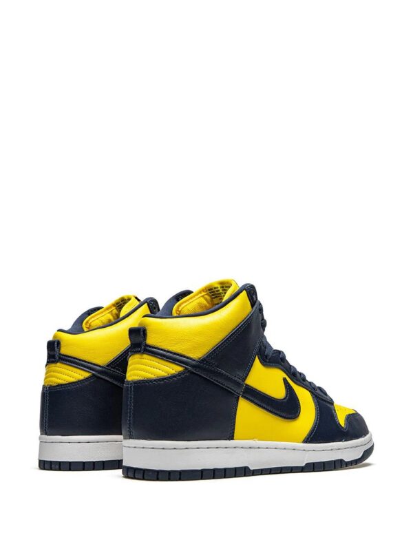 15819562_29860811_1000_9fb83e62-a3dc-4f80-8451-aca94399a461-1.jpg Nike Dunk High SP "Michigan" sneakers