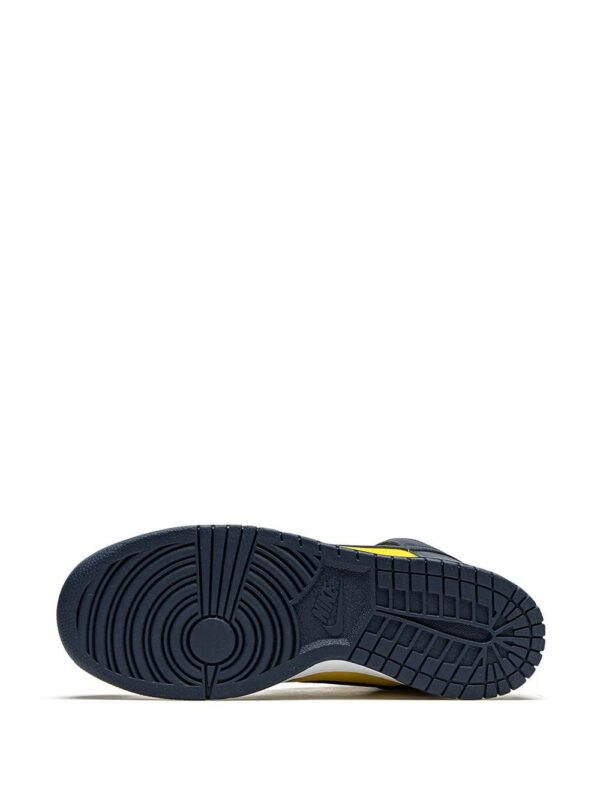 15819562_29860813_1000_d3e9021f-f8f0-4ace-acab-23ff8a5858c0-1.jpg Nike Dunk High SP "Michigan" sneakers