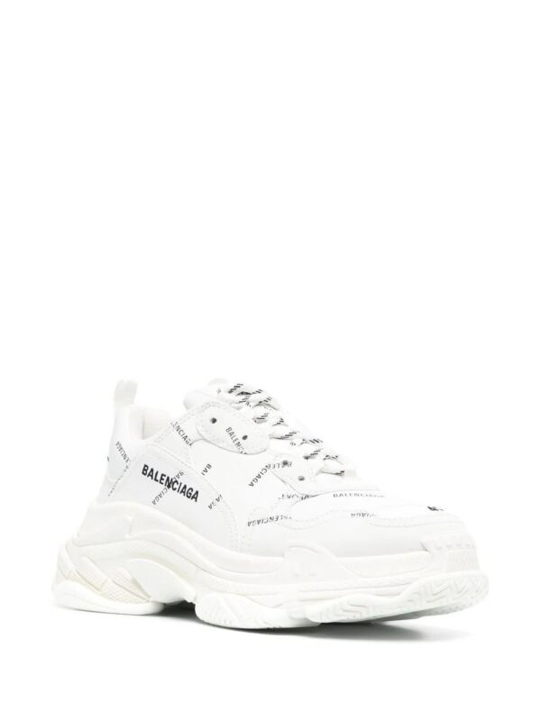 16114682_31978661_1000_2809074b-09fb-431a-9a21-66d16697b15b.jpg Balenciaga Triple S low-top sneakers