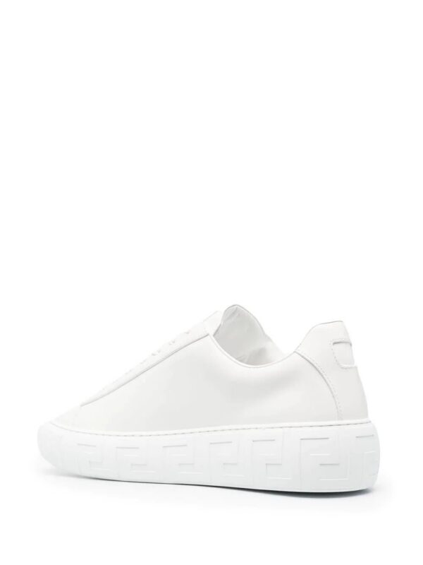 16260082_32342174_1000.jpg Versace Greca logo-print low-top sneakers