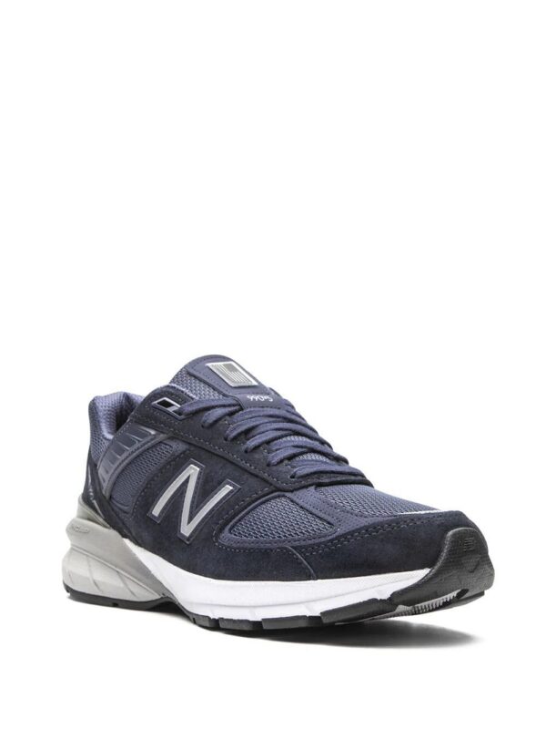 16261928_31167157_1000-1.jpg New Balance 990 sneakers