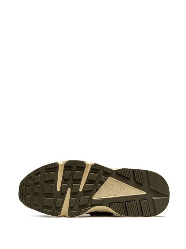 16476592_31821953_1000-1.jpg Nike x Stussy Air Huarache "Desert Oak" sneakers