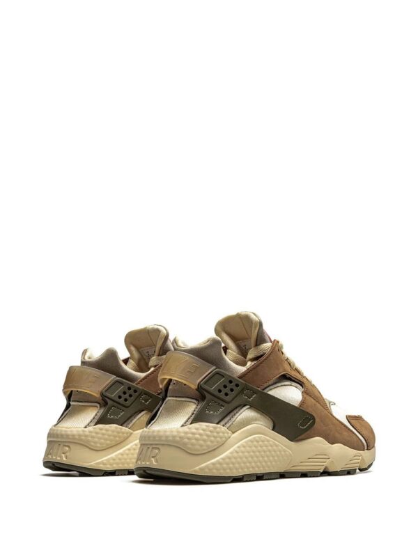 16476592_31821954_1000-1.jpg Nike x Stussy Air Huarache "Desert Oak" sneakers