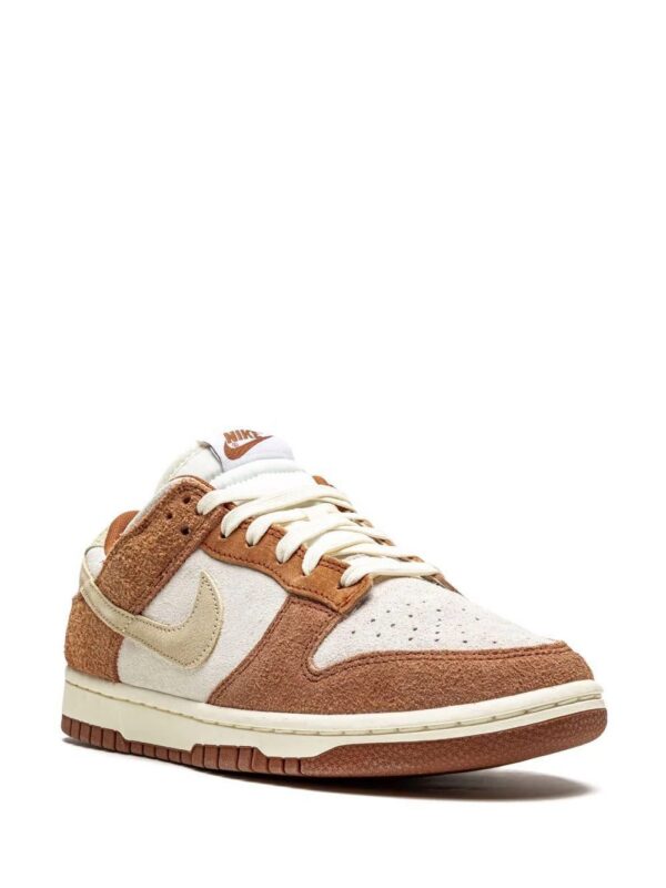 16549785_35113163_1000-1.jpg Nike Dunk Low PRM sneakers