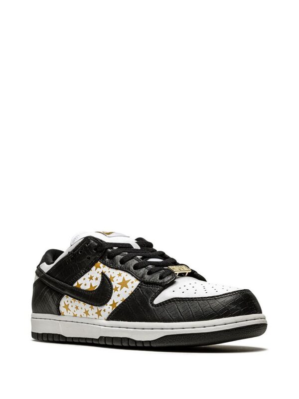 16569192_32548519_1000-1.jpg Nike SB Dunk Low sneakers