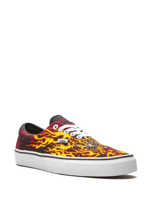 16674801_32669508_1000.jpg Vans Era flame low-top sneakers