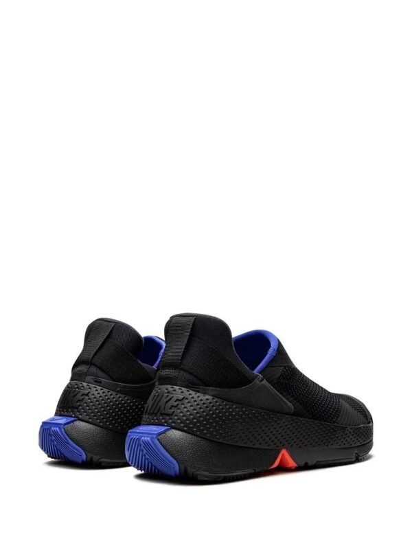 16675250_40804307_1000-1.jpg Nike Go Flyease slip-on sneakers