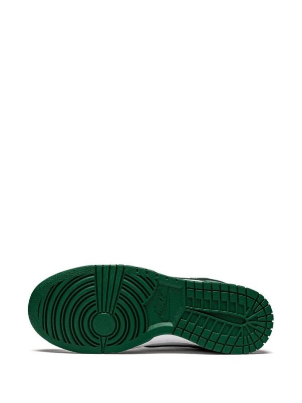 16717215_38711903_1000.jpg Nike Dunk Low sneakers