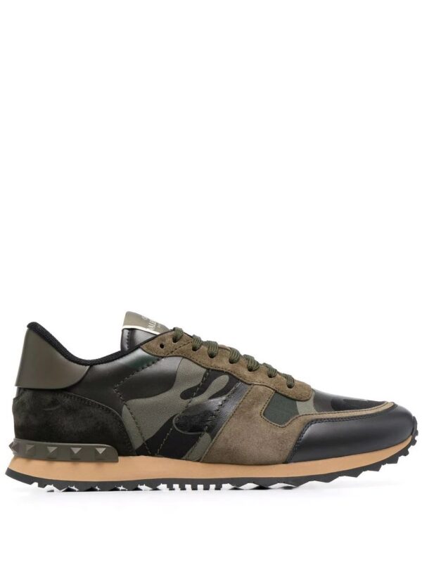 16746619_33376136_1000.jpg Valentino Garavani Rockrunner camouflage-print sneakers