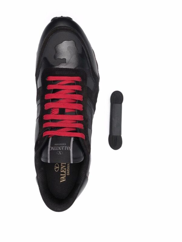 16746620_33274734_1000.jpg Valentino Garavani Rockrunner low-top sneakers