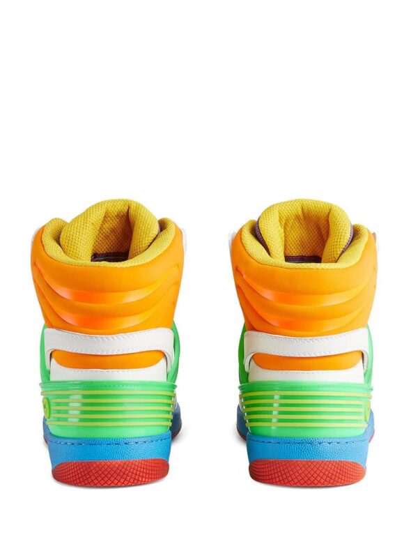16781760_33160312_1000.jpg Gucci Basket high-top sneakers