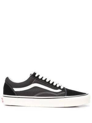 16803731_33552871_1000.jpg Vans Old Skool low-top sneakers