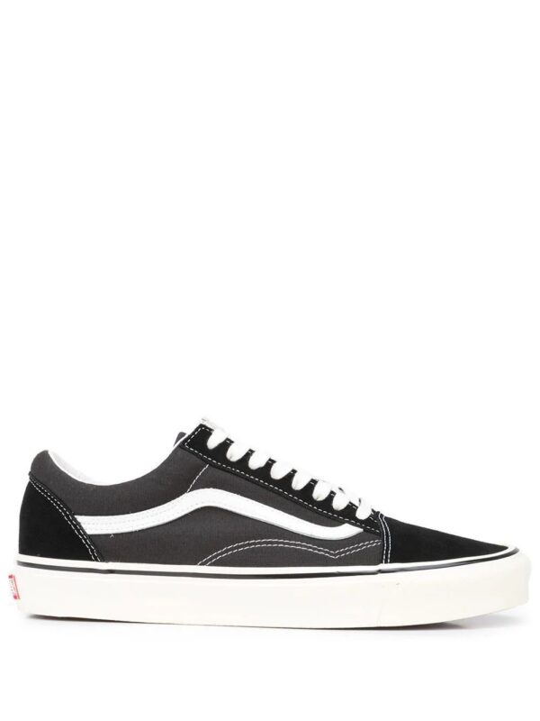 16803731_33552871_1000.jpg Vans Old Skool low-top sneakers