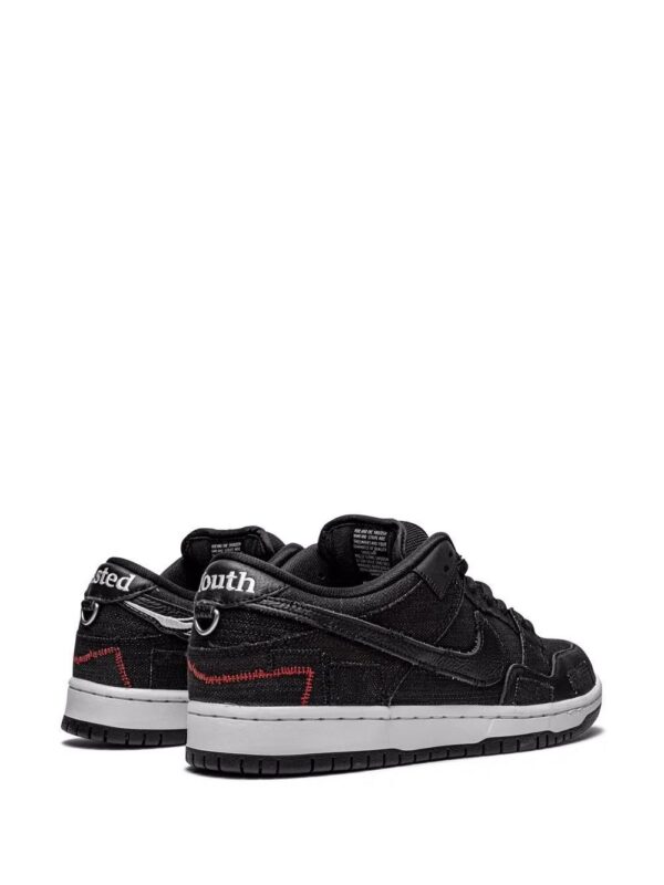 16822889_35804345_1000-1.jpg Nike SB Dunk Low sneakers