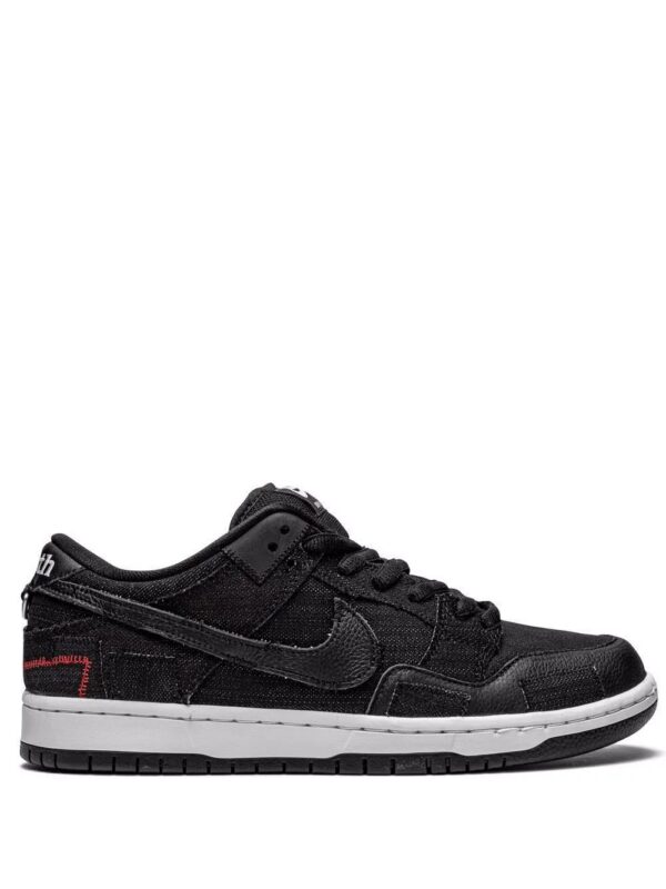 16822889_35804347_1000-1.jpg Nike SB Dunk Low sneakers