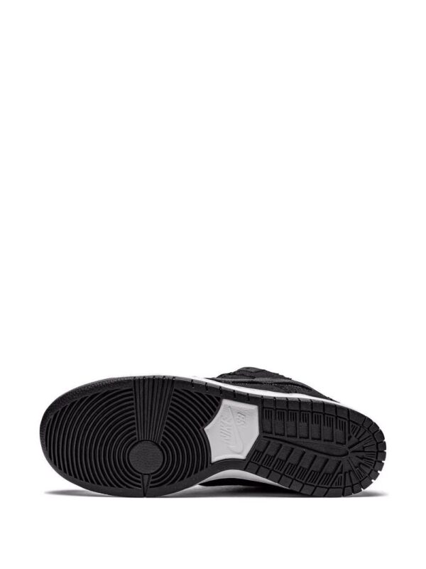 16822889_35806111_1000-1.jpg Nike SB Dunk Low sneakers