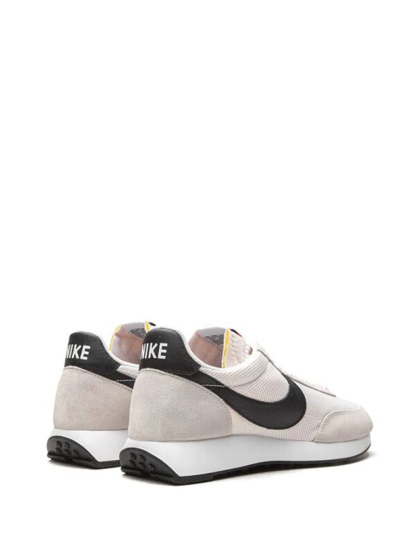 16868991_33530377_1000-1.jpg Nike Tailwind 79 low-top sneakers
