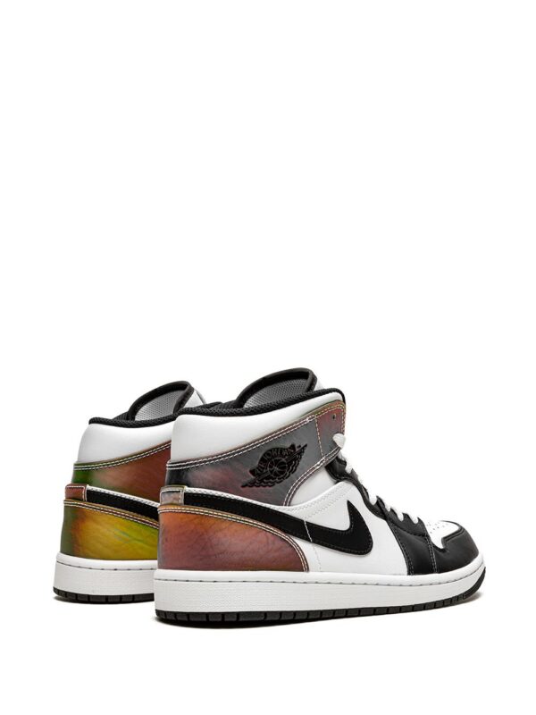 17022789_34128348_1000-1.jpg Jordan Air Jordan 1 Mid SE "Heat Reactive" sneakers