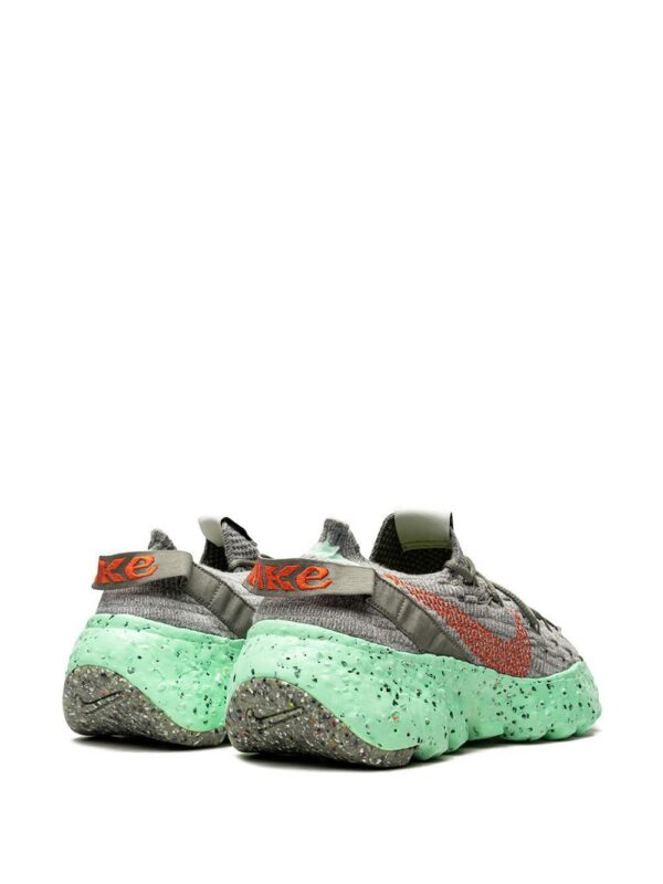17023830_34128391_1000-1.jpg Nike Space Hippie 04 "Green Glow" sneakers