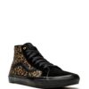 17037222_34217456_1000.jpg Vans SK8 Hi sneakers