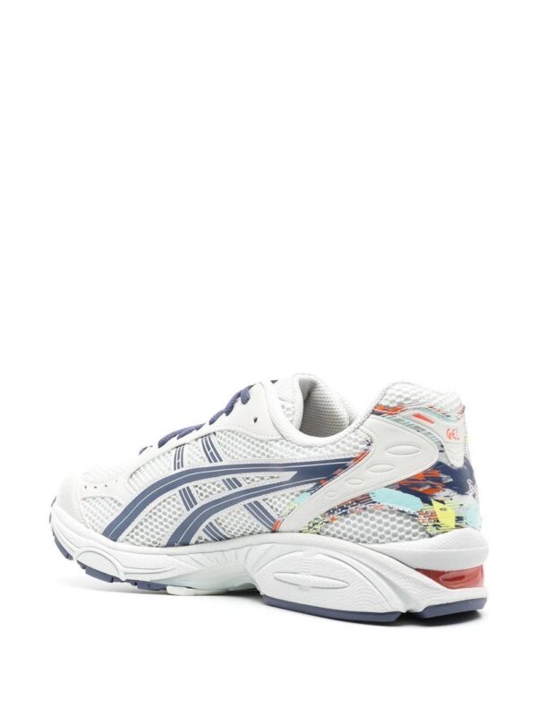 17101171_42469524_1000.jpg Asics Gel-Kayano low-top sneakers