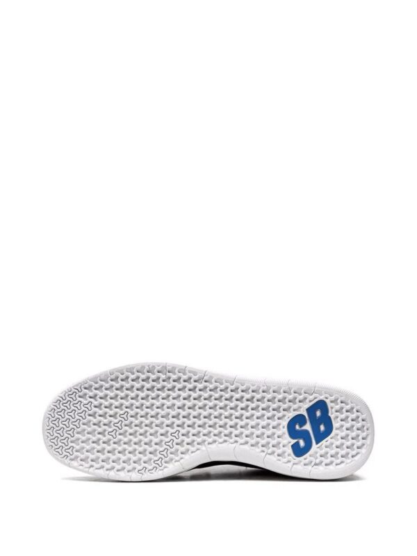 17126273_35780737_1000-1.jpg Nike Nyjah Free 2 Premium sneakers
