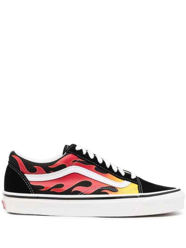 17145356_34821619_1000.jpg Vans Old Skool DX sneakers