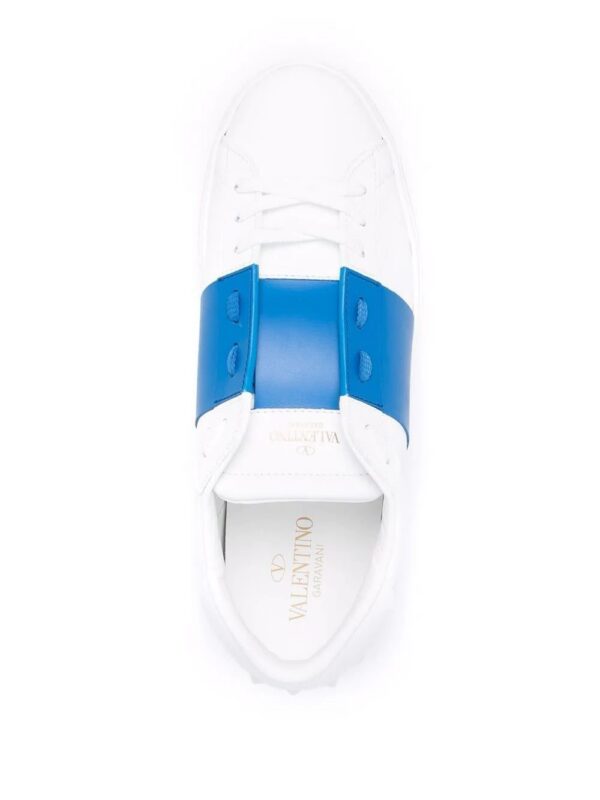 17184252_35022313_1000.jpg Valentino Garavani Rockstud Untitled low-top sneakers