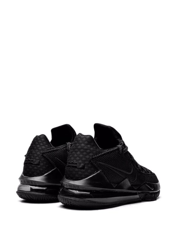 Nike  LeBron 17 Low sneakers