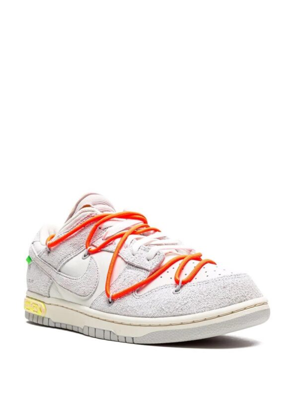 17303924_36096351_1000-1.jpg Nike X Off-White x Off-White Dunk Low "Lot 11 of 50" sneakers