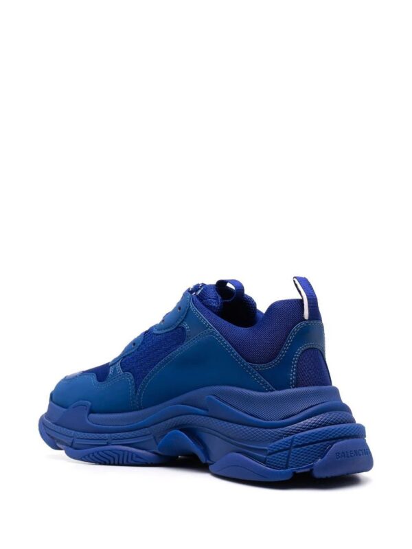 17334632_36997509_1000-1.jpg Balenciaga Triple S low-top sneakers