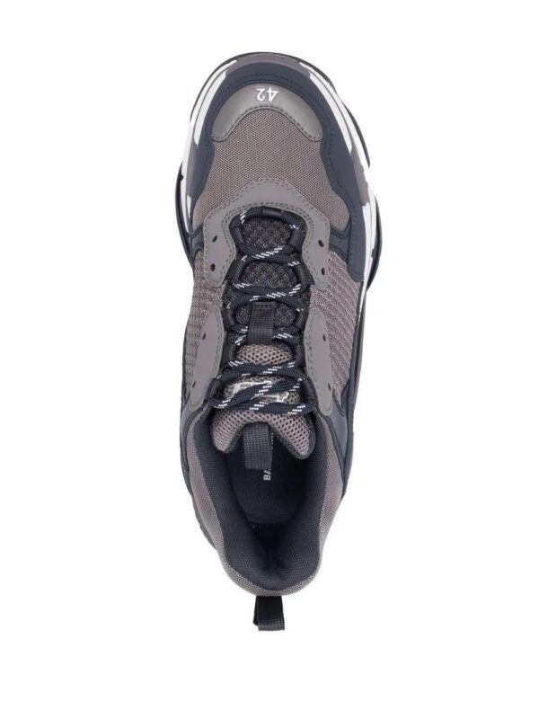 17337061_36597573_1000.jpg Balenciaga Triple S low-top sneakers