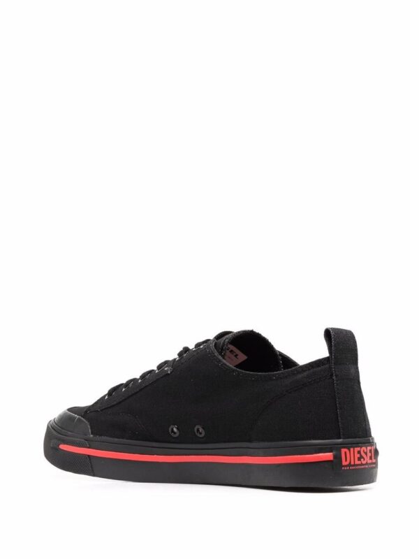 17377279_38201843_1000.jpg Diesel logo-print low top sneakers