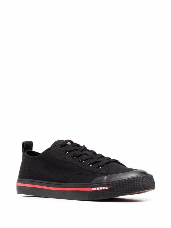 17377279_38204649_1000.jpg Diesel logo-print low top sneakers