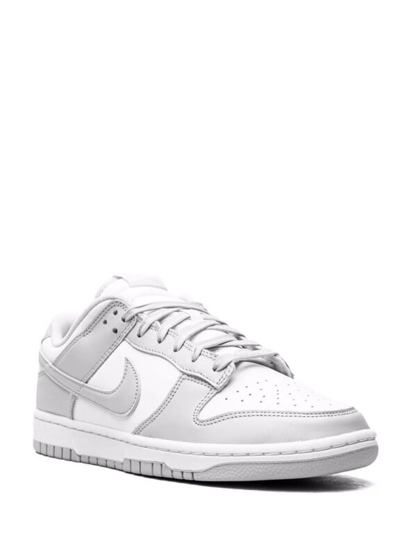 17405232_36026731_1000.jpg Nike Dunk Low sneakers