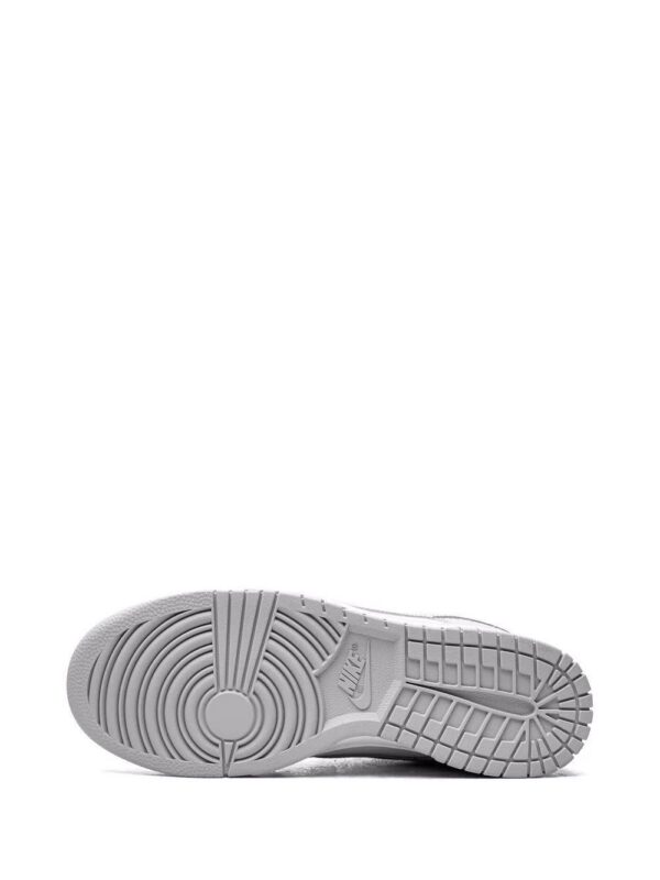 17405232_36028134_1000.jpg Nike Dunk Low sneakers
