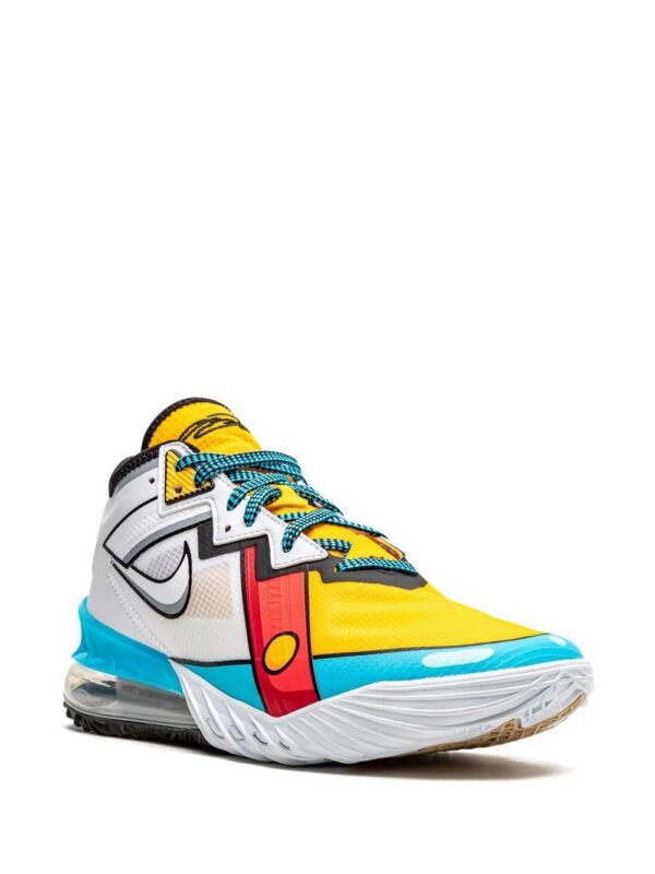 17420787_36106545_1000_9da777e7-5cb5-4246-bf33-ff4a7889500e-1.jpg Nike Lebron XVIII Low "Stewie Griffin" sneakers